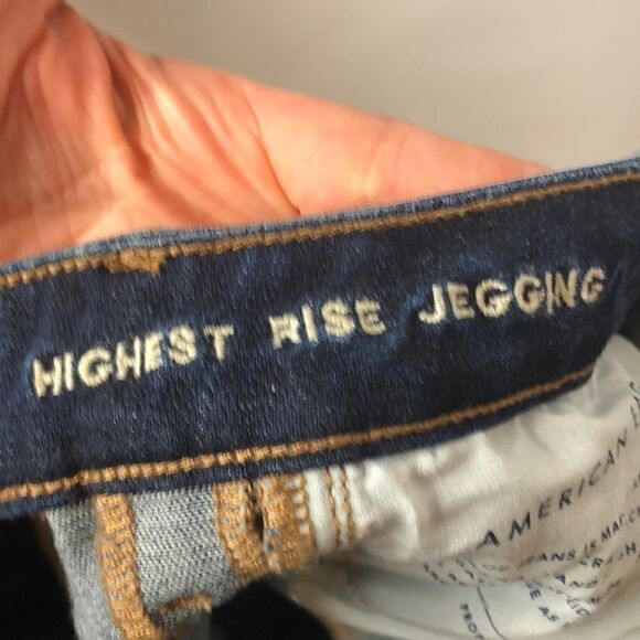American Eagle Distressed Highest Rise Jeans. Sz 0 - Picture 9 of 12